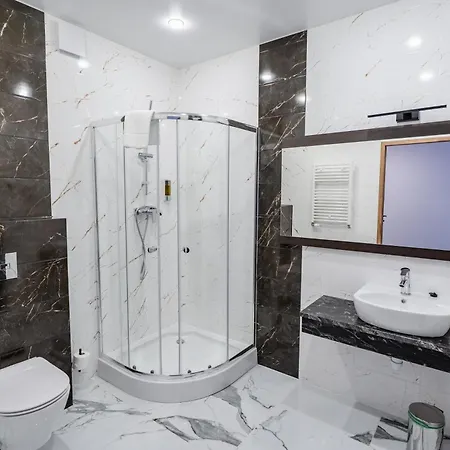 - Restauracja Sloneczna Hotel