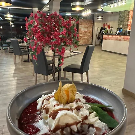- Restauracja Słoneczna 3* Gostyń