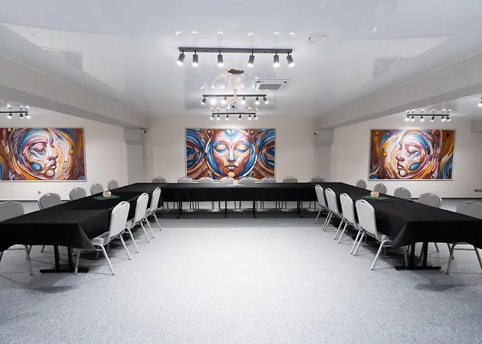 - Restauracja Sloneczna 3* Gostyń