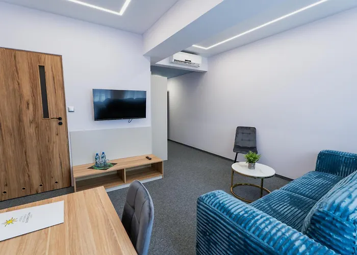 - Restauracja Sloneczna 3*